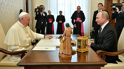 Pope meets Putin at the Vatican